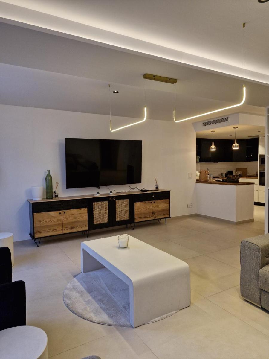 Image 4 of Appart deux suites st tropez