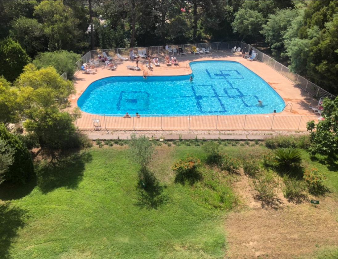 Image 3 of Appartement avec toit terrasse équipé au centre Saint Tropez vue mer