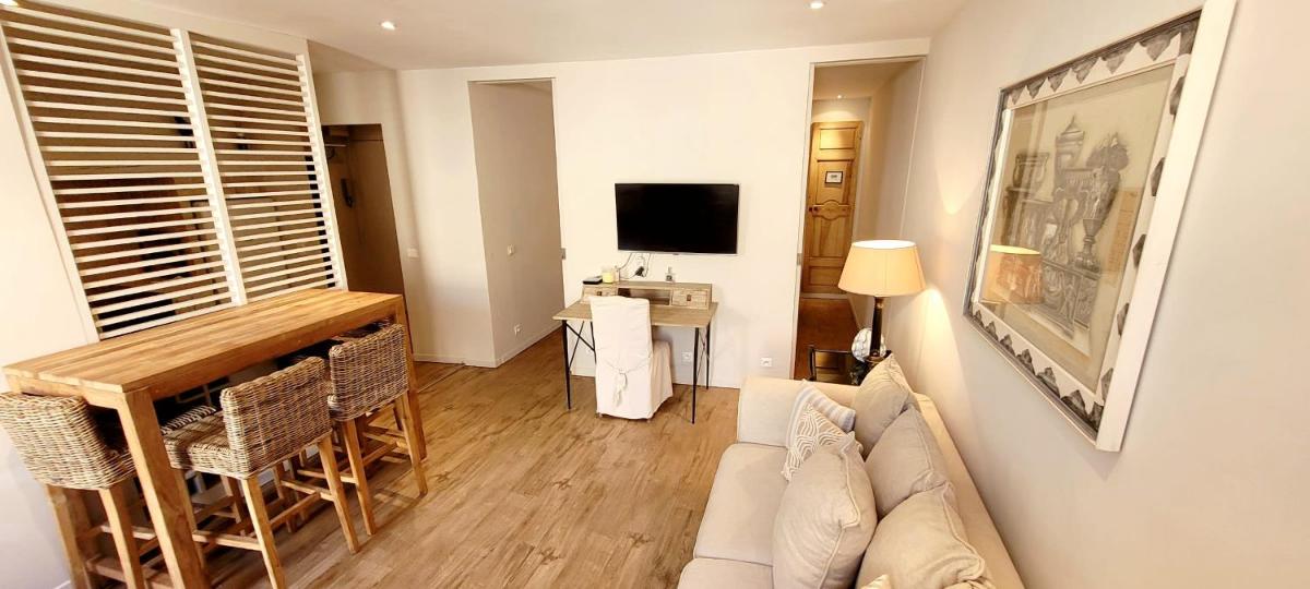 Image 4 of Beautiful T2 close to the beach