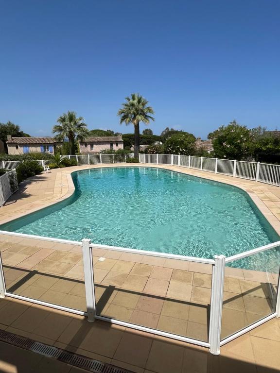 Image of L’escapade