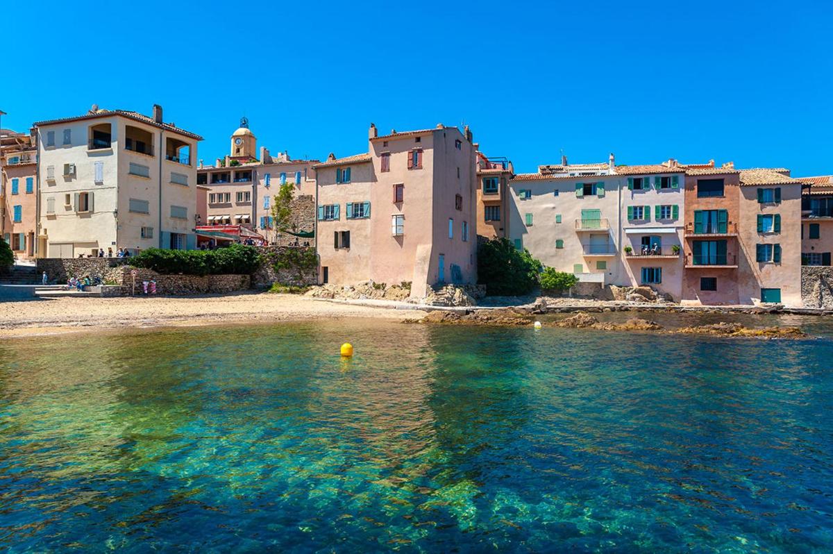 Image 5 of Luxueux appartement, centre historique 50m du port et de la plage de la Ponche