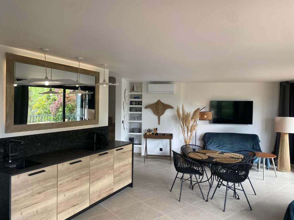 Image of MarinesAppartement, Beach Duplex