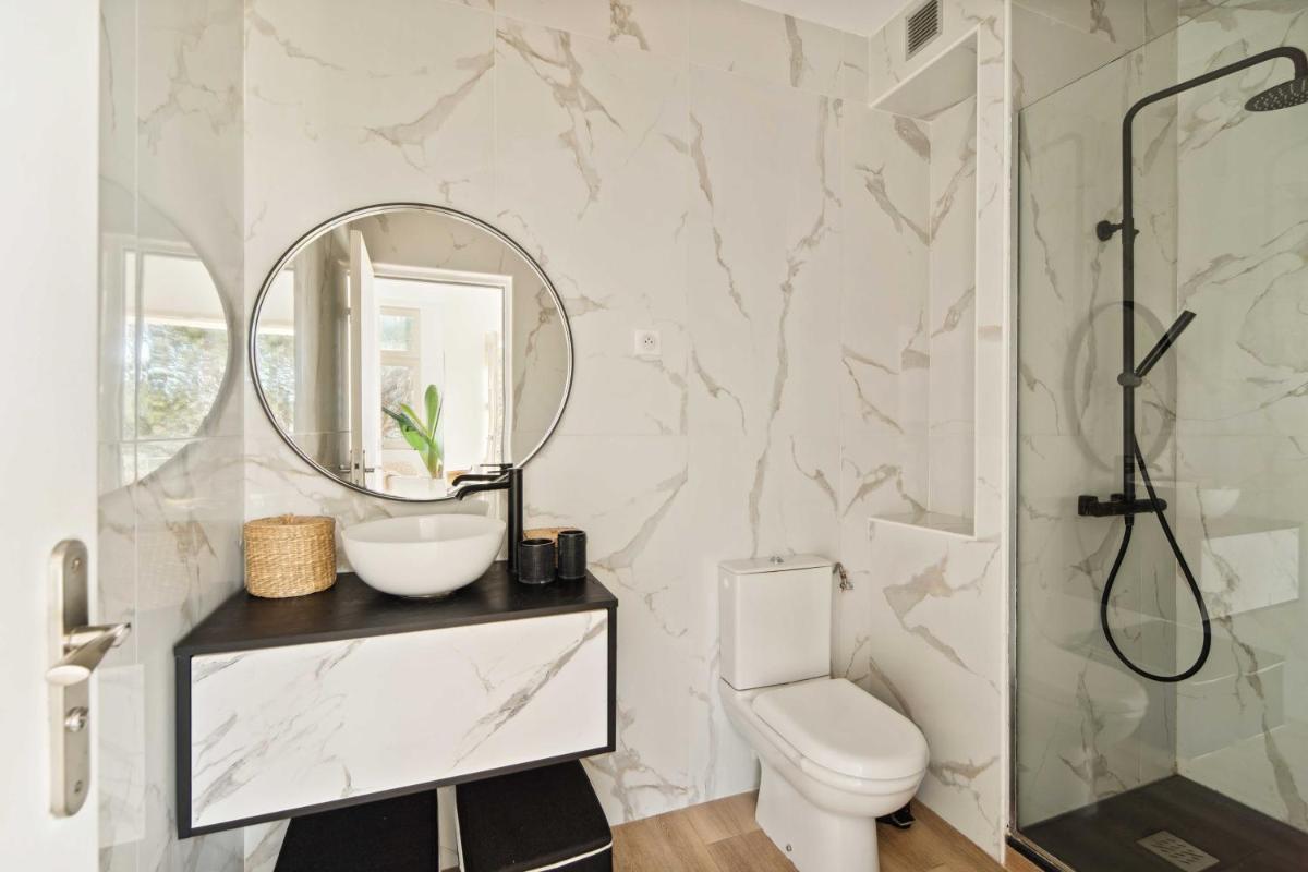 Image 2 of Modern Apartment – 1BD 4P – Center of St Tropez