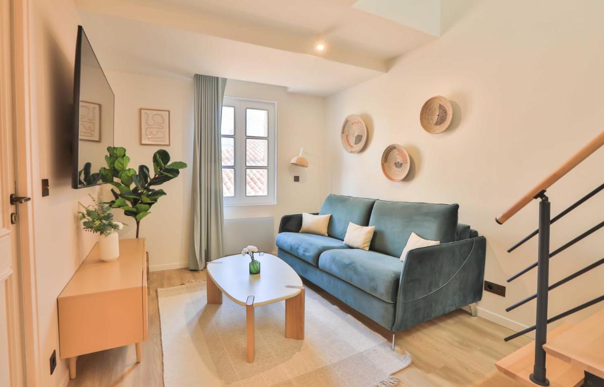 Image 4 of Nice 2 bed flat – Hyper centre St Tropez