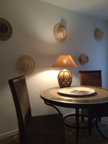 Image 1 of Petite maison mitoyenne au cœur de Saint tropez