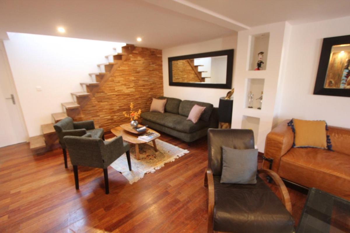 Image 5 of Ravissant loft dans le centre de Saint-Tropez