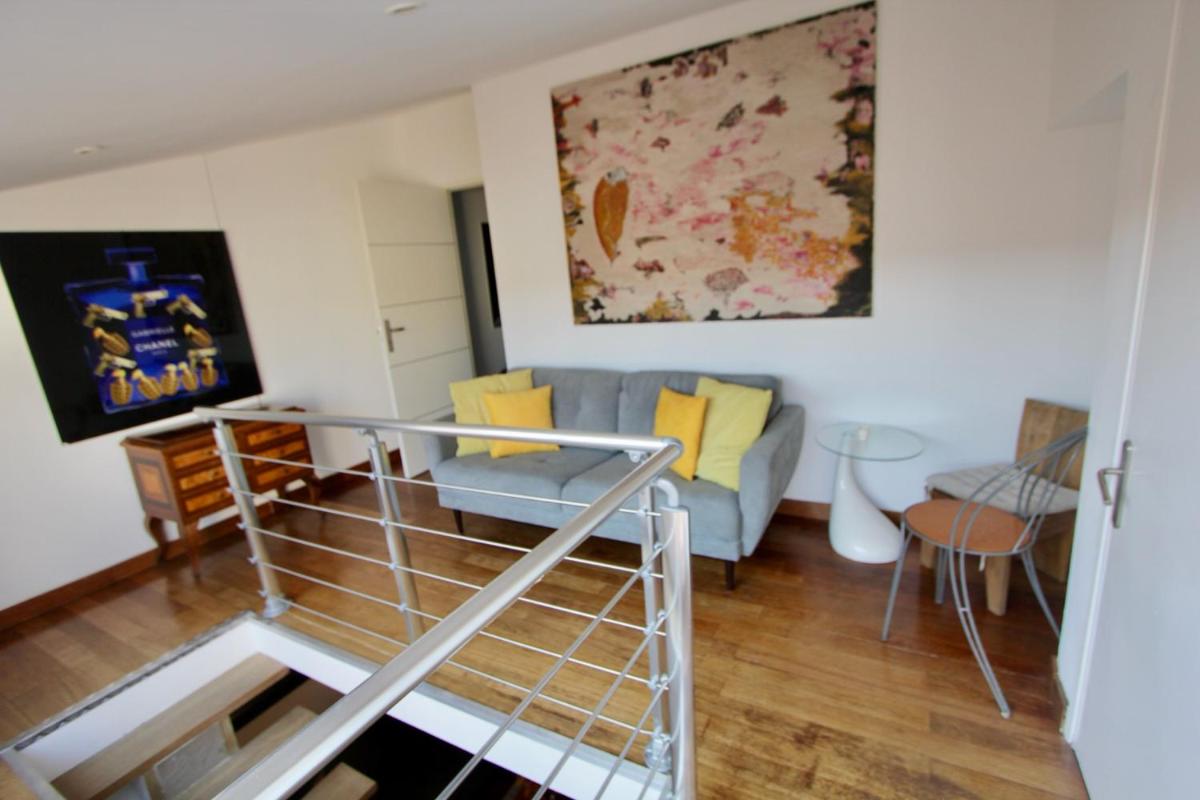 Image 2 of Ravissant loft dans le centre de Saint-Tropez