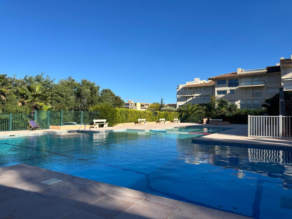 Image 2 of Saint-Tropez – Studio 40 m2
