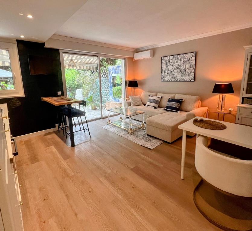 Image of Superbe appartement avec Terrasse Jardin et Parking privé