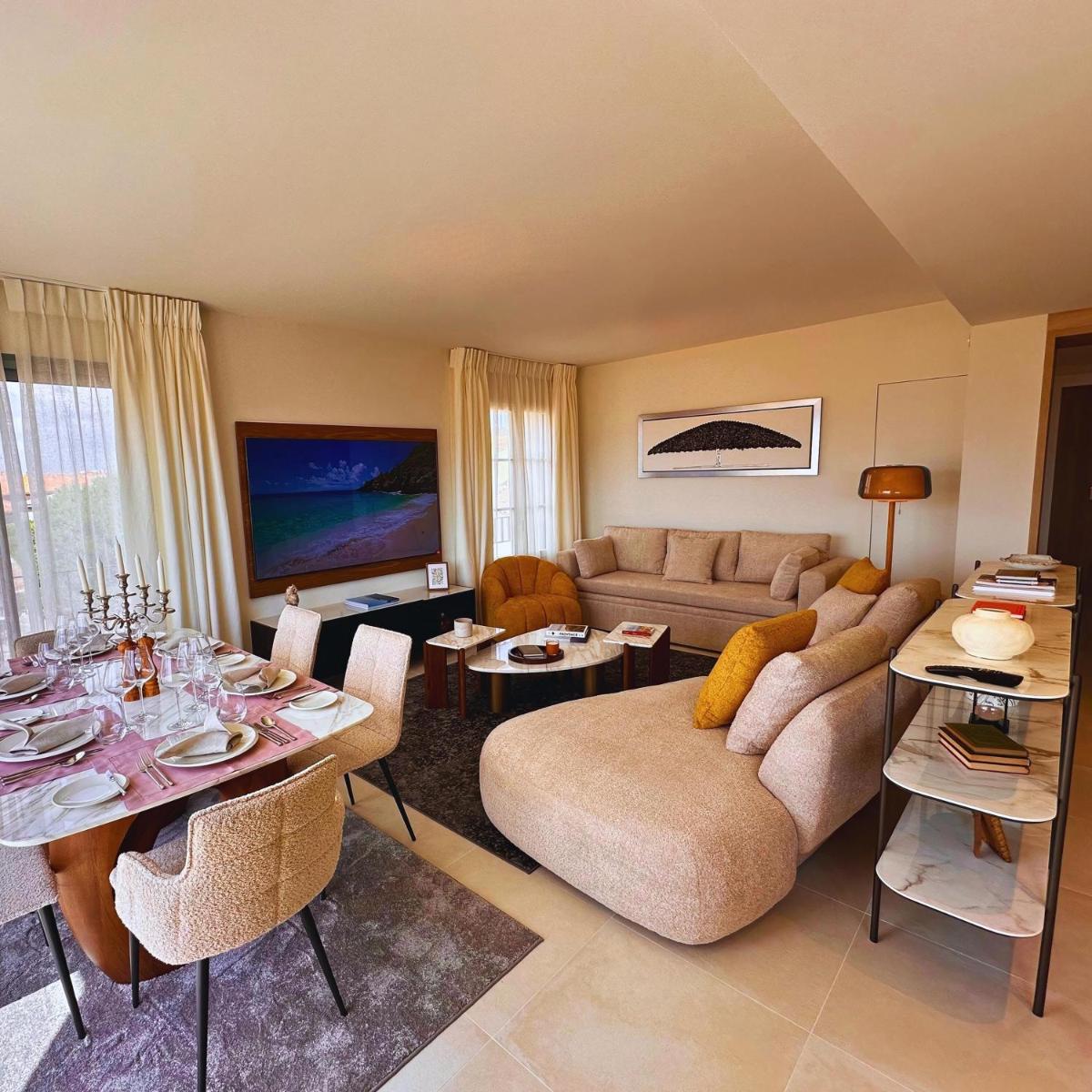 Image 4 of VILLTAK SAINT-TROPEZ by VILLTAK Collection