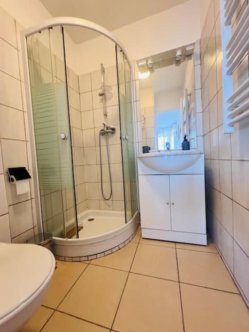 Image 3 of piscine, parking, vue mer, 23 m2