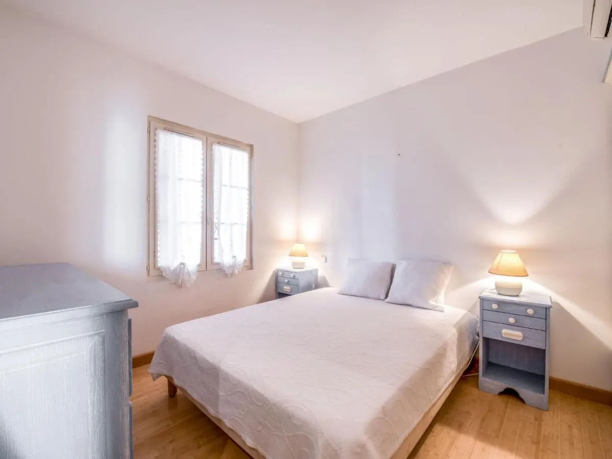 Image 3 of Apartment Boulevard Louis Blanc-1 by Interhome