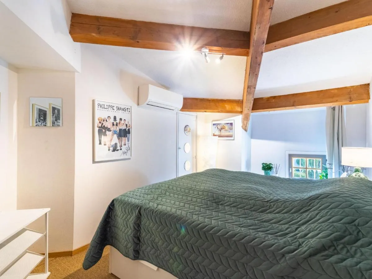 Image 2 of Apartment Le Clos Sainte Anne by Interhome