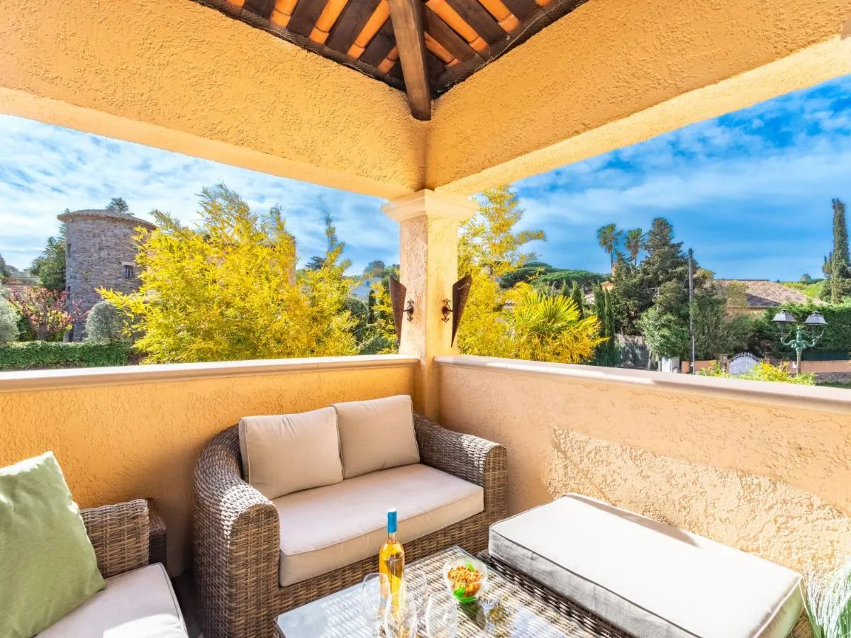 Image 3 of Apartment Le Clos Sainte Anne by Interhome