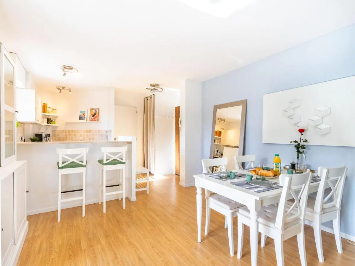 Image 6 of Apartment Le Clos Sainte Anne by Interhome