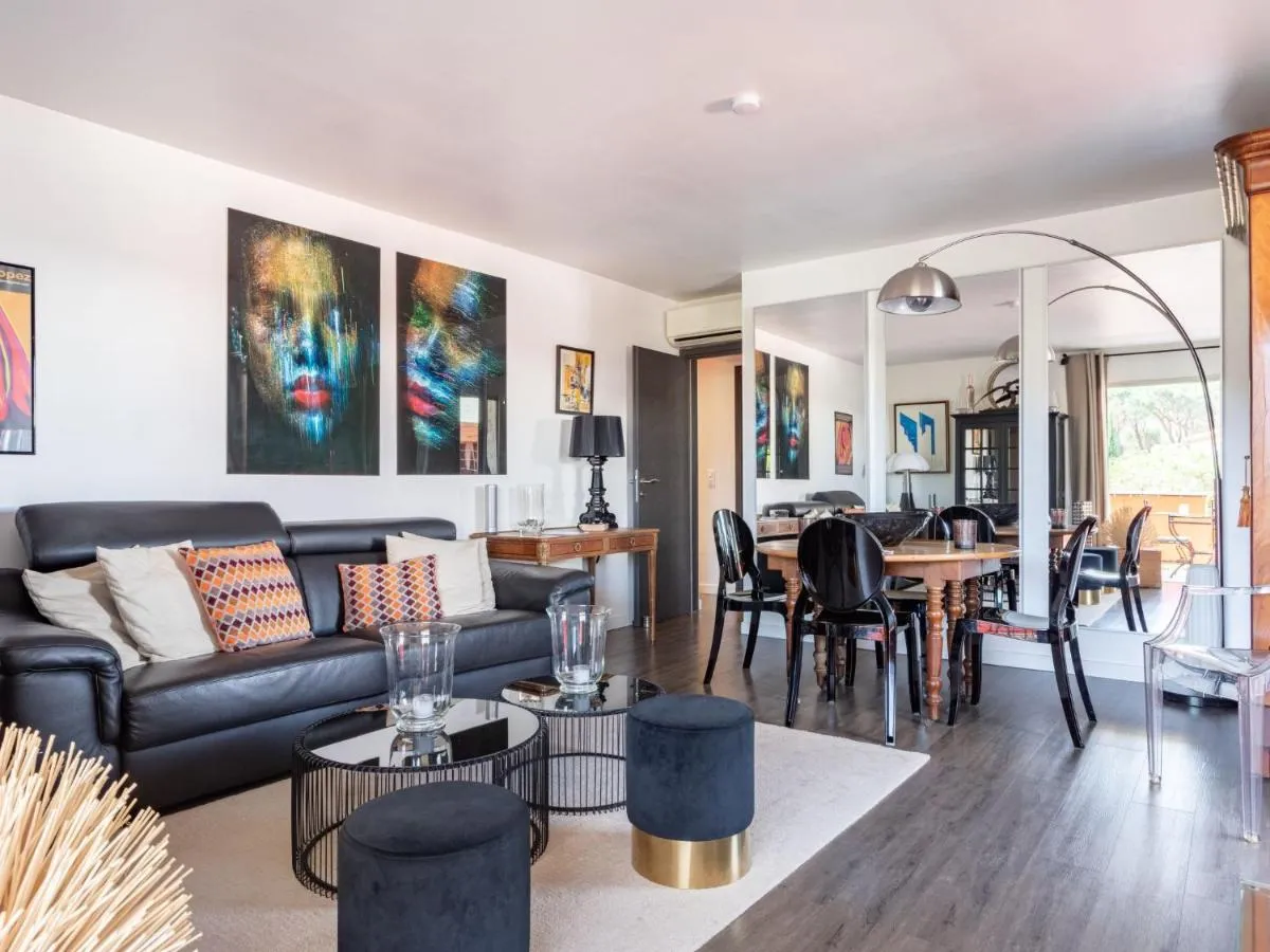 Image 2 of Apartment Les Patios-7 by Interhome