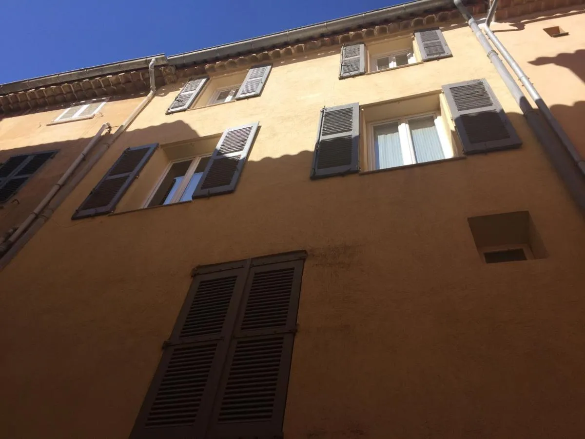 Image 5 of Appartement de charme au coeur de Saint-Tropez