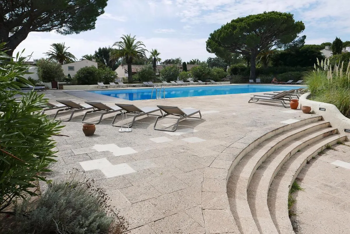 Image 4 of Appartement luxueux à 100m de la plage