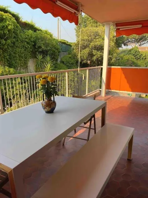 Image of Appartement, piscine, terrasse, clim, Saint-Tropez