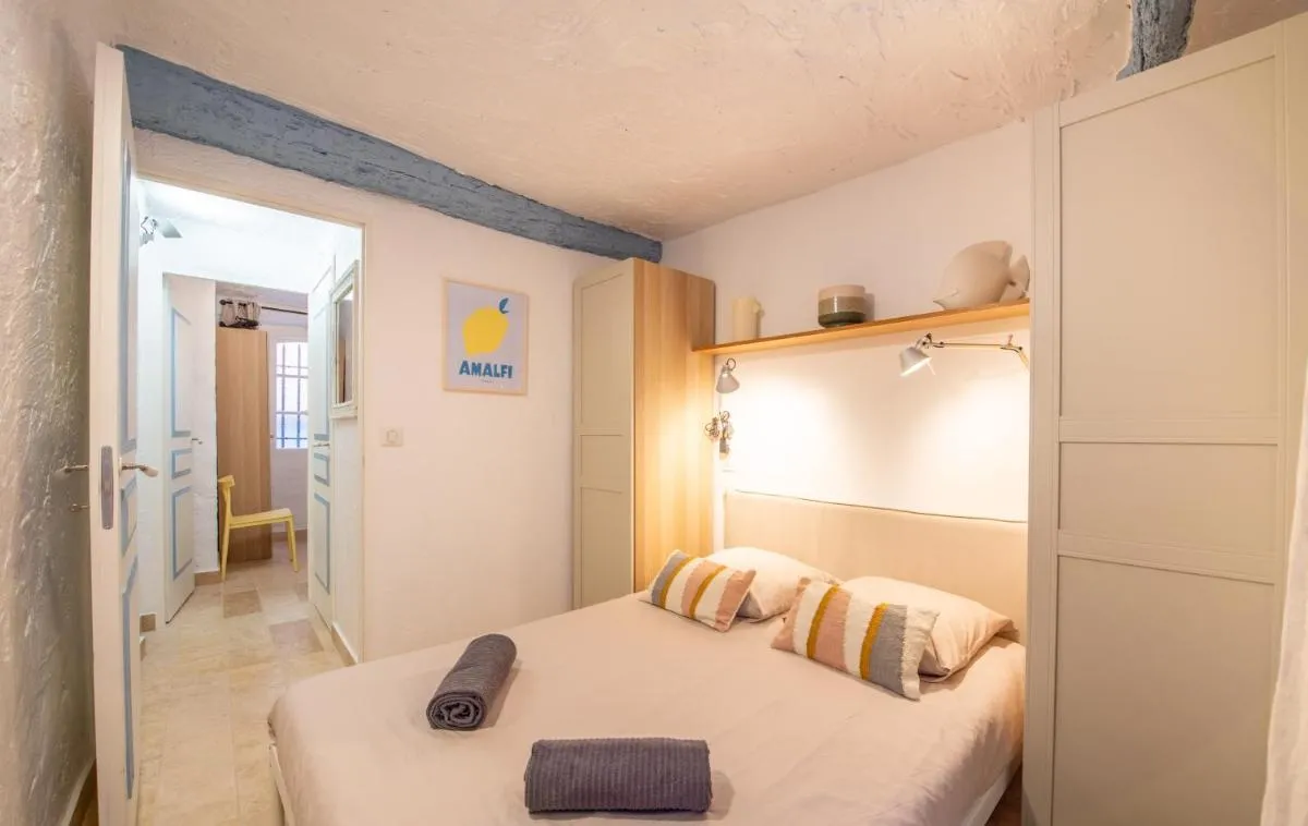 Image 2 of Appartement vieux village – La Ponche