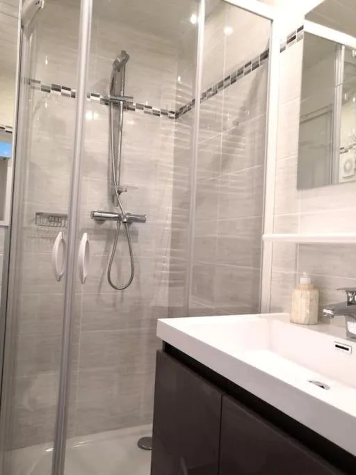 Image 5 of Beautifully Bright Apartment in Old Town Saint-Tropez