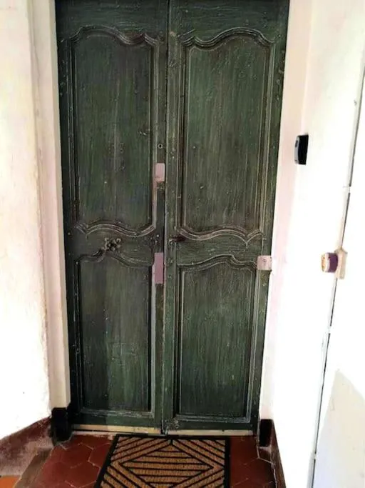 Image 3 of Beautifully Bright Apartment in Old Town Saint-Tropez