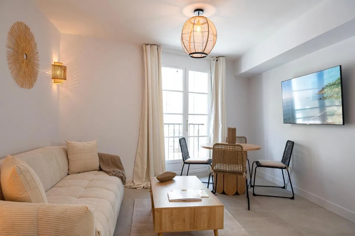 Image 1 of Bel appartement 2 chambres à 100m de la place des Lices ref K3