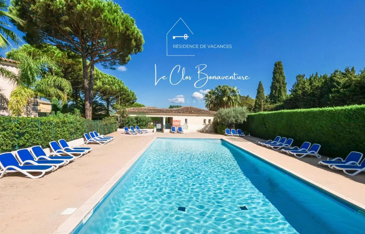 Image 3 of Brise Marine piscine St Tropez II