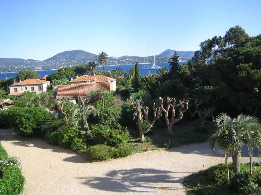 Image of Brise Tropézienne : Vue Mer / 2 chambres / Parking