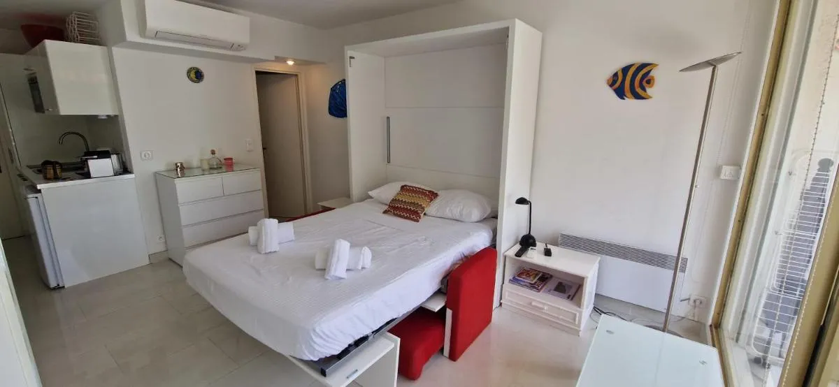 Image 1 of Charming Studio With Pool In Saint Tropez