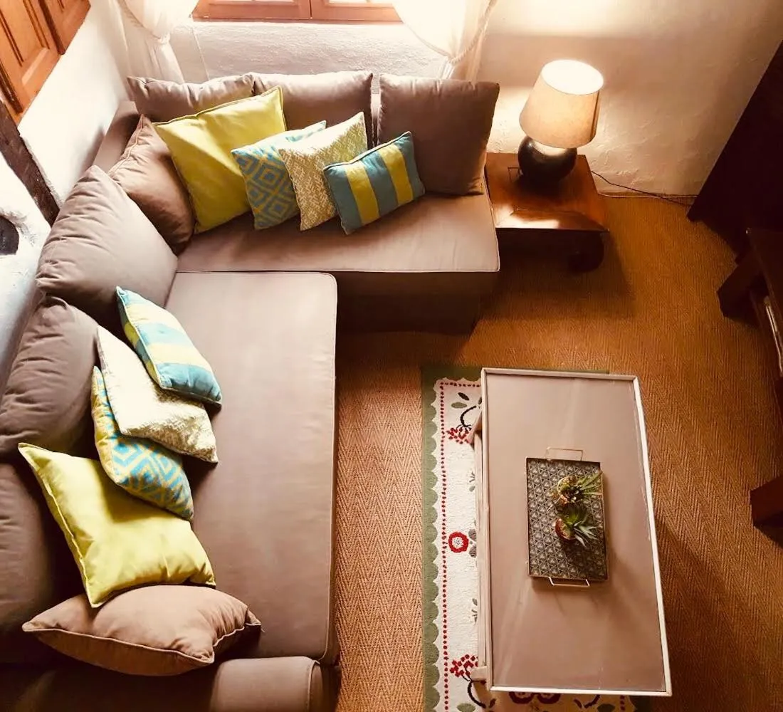 Image 1 of Charming duplex in the heart of the village – Charmant duplex au coeur du village –