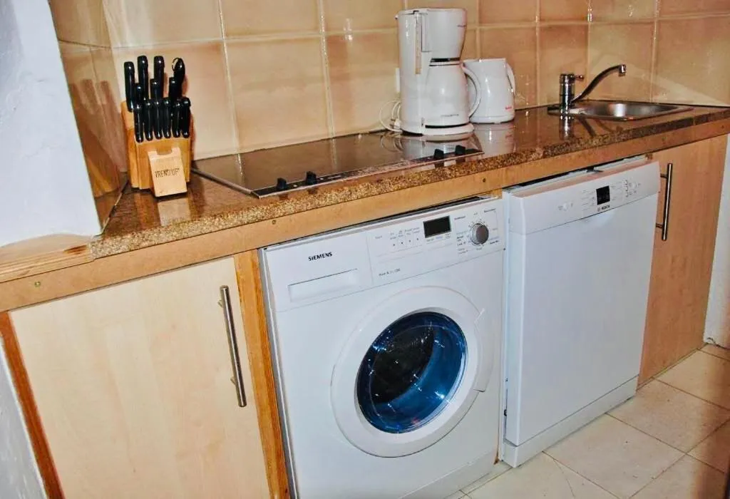Image 4 of Charming duplex in the heart of the village – Charmant duplex au coeur du village –