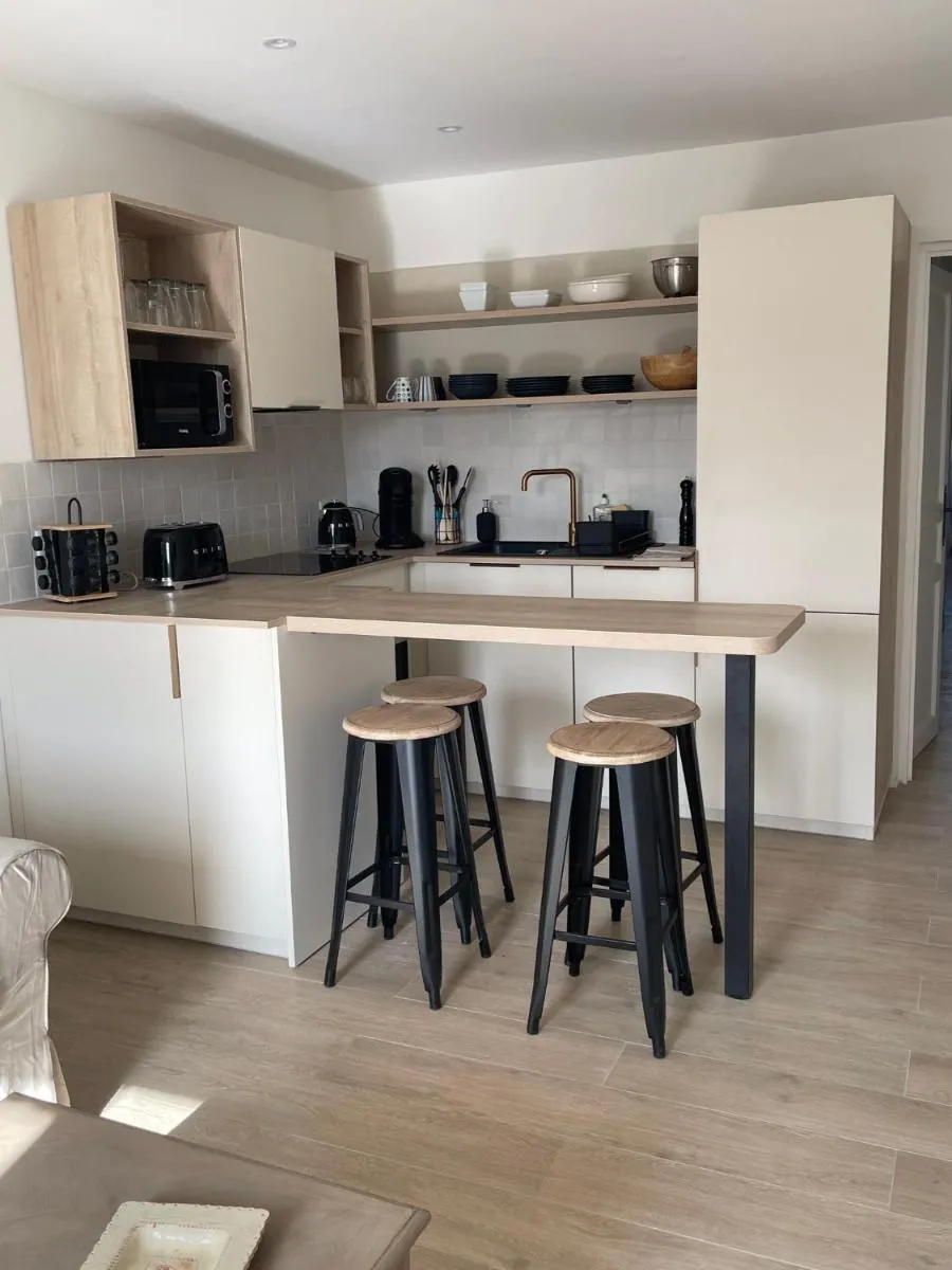 Image 2 of Duplex place des lices