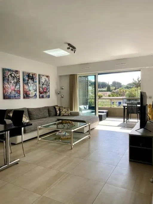 Image 3 of Exclusive Resort Saint-Tropez