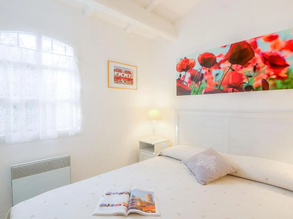 Image 4 of Holiday Home Les Parcs de Gassin-2 by Interhome