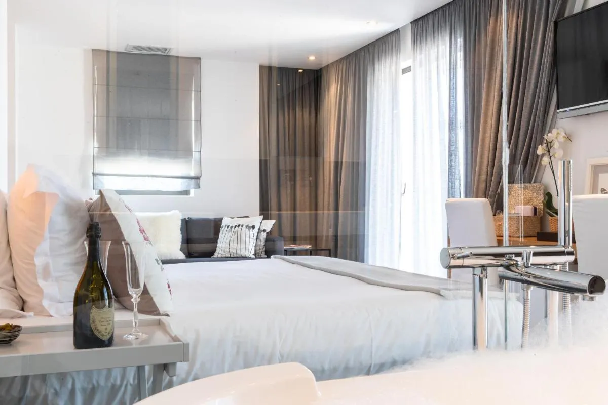Image 3 of Hotel le Mandala