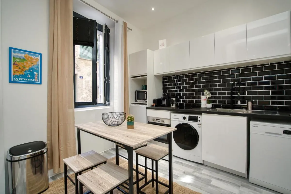 Image 1 of La suite de Gambetta