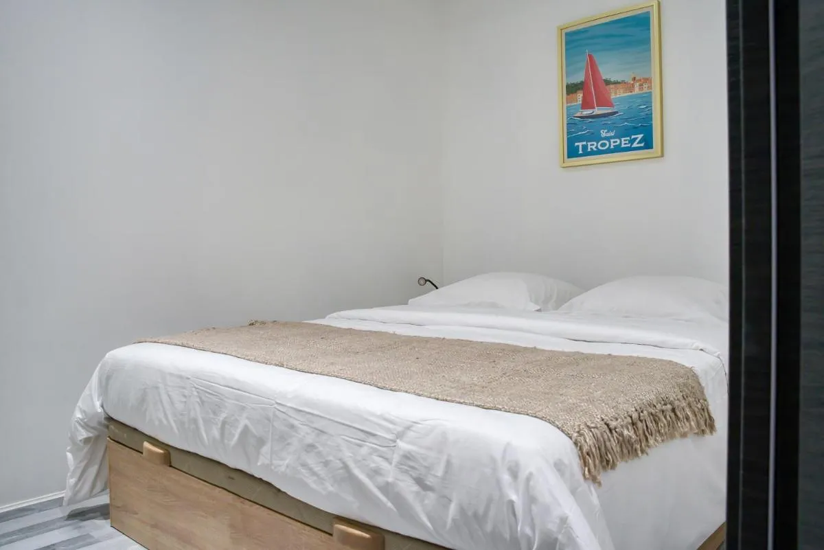 Image 2 of La suite de Gambetta