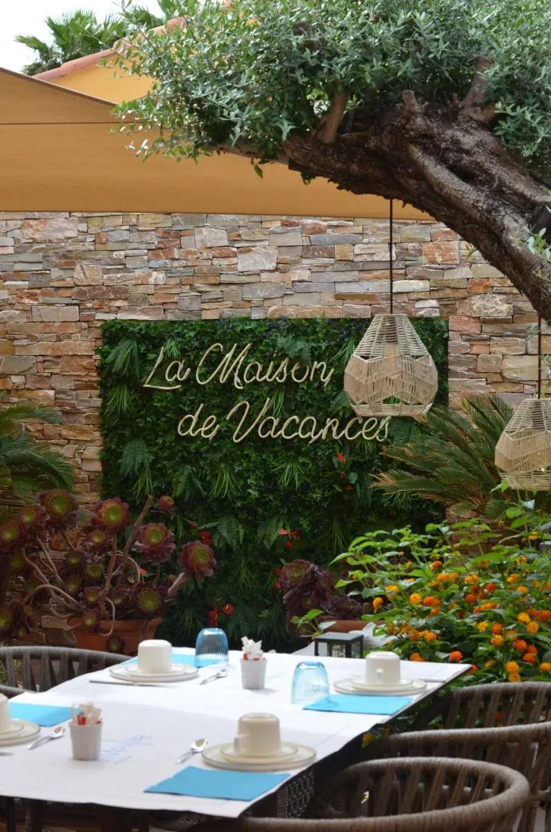Image 1 of Le Mouillage