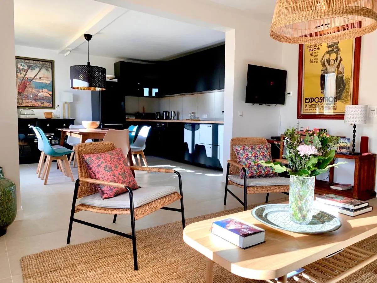 Image 5 of Luxury Apartment St-Tropez/ 10mn walk to center.
