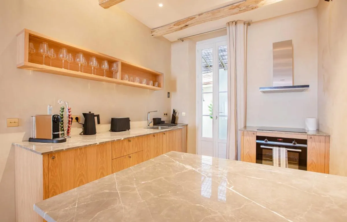 Image 2 of Magnificent apt – 2BR for 6P – Heart of Saint-Tropez