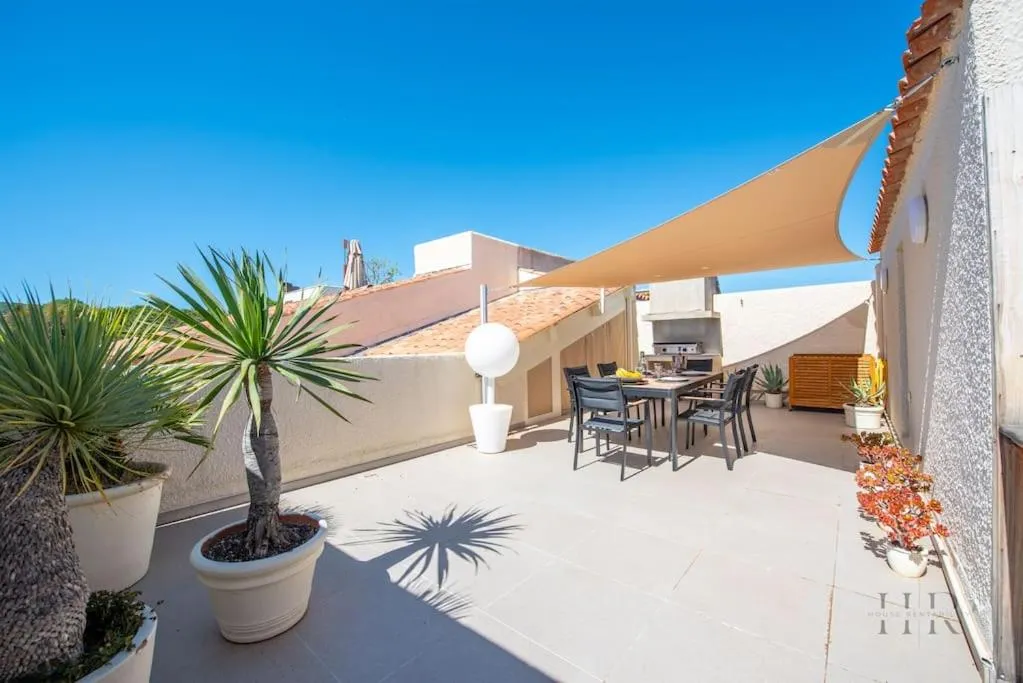 Image of Magnifique duplex avec terrasse et piscine