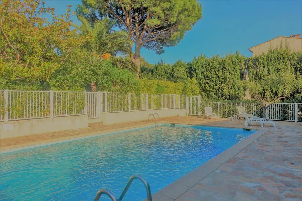 Image 1 of Maison Centre village St Tropez Avenue Foch