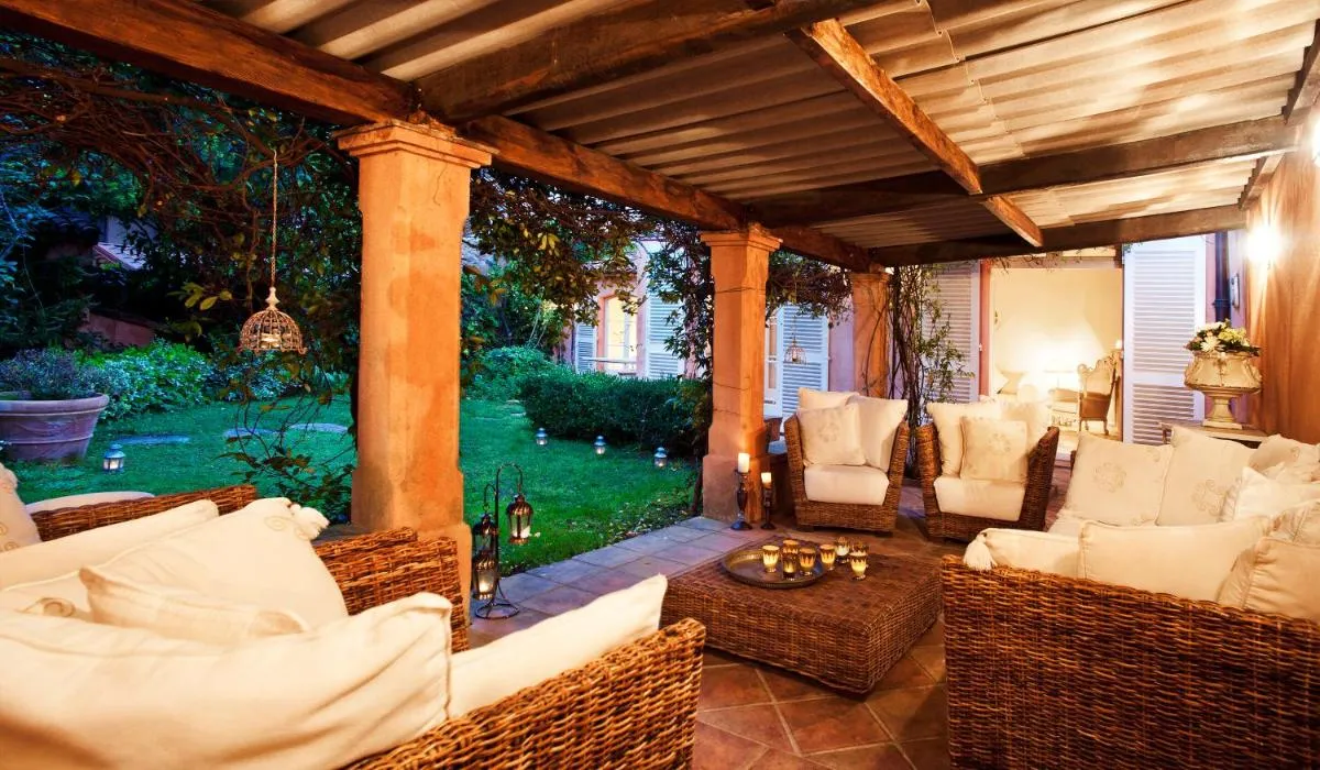 Image 3 of Maison Jolie
