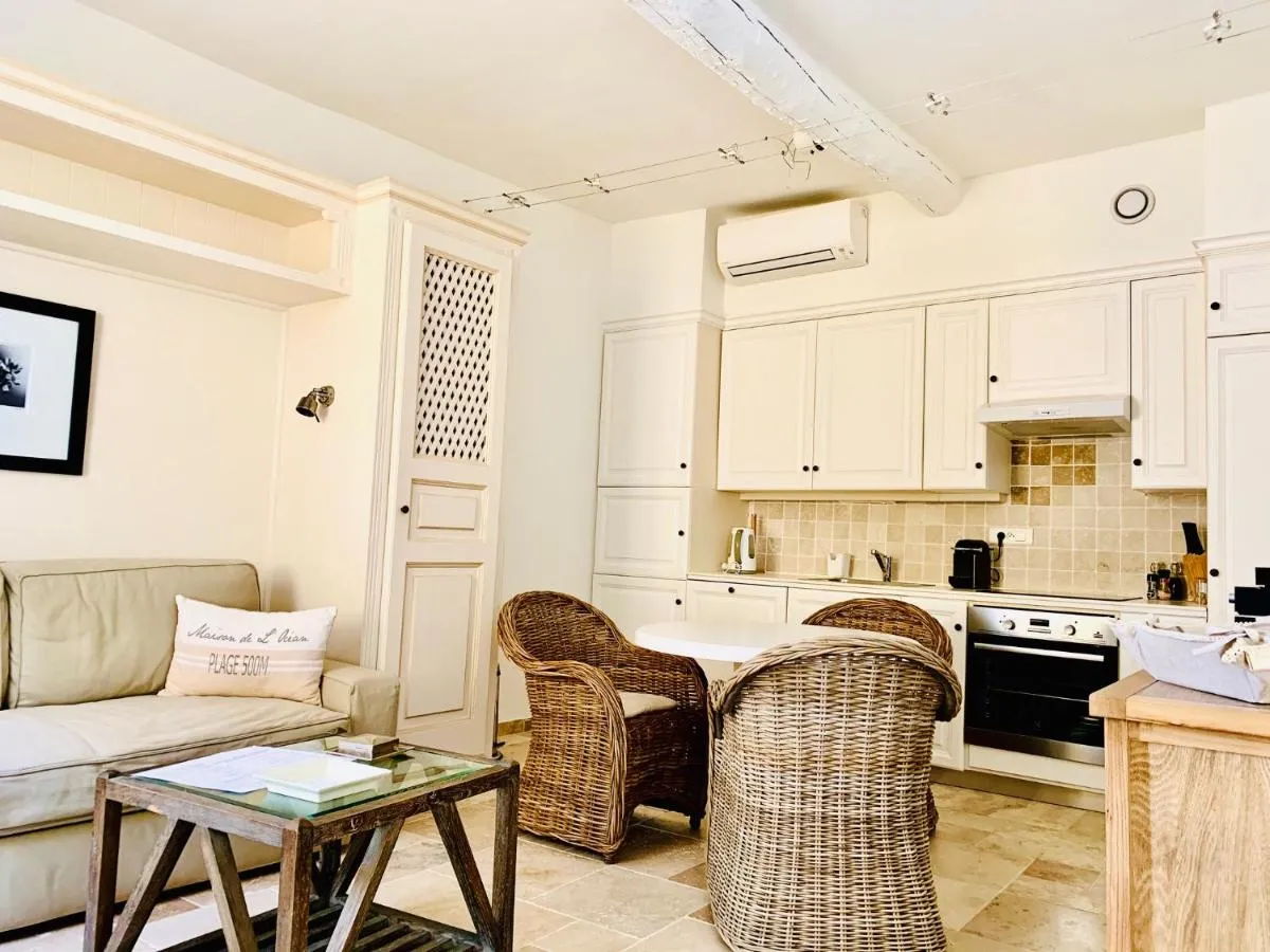 Image 1 of Maison Saint-Tropez
