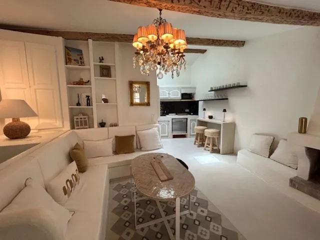 Image 1 of Maison Saint Tropez