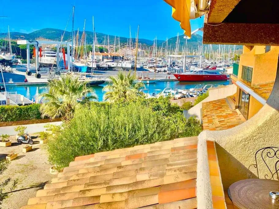 Image 3 of MarinesAppartement, La terrasse Tropézienne