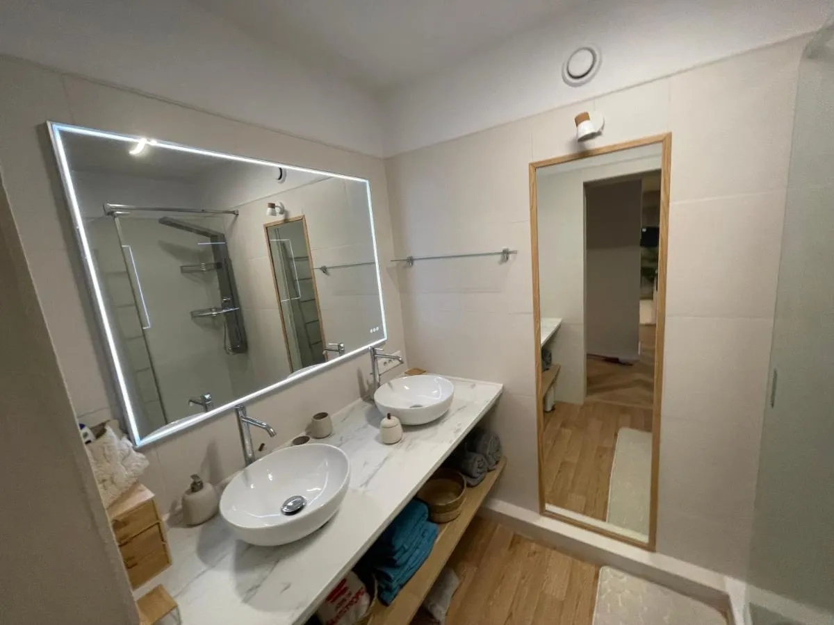 Image 5 of New Cosy Flat Saint Tropez