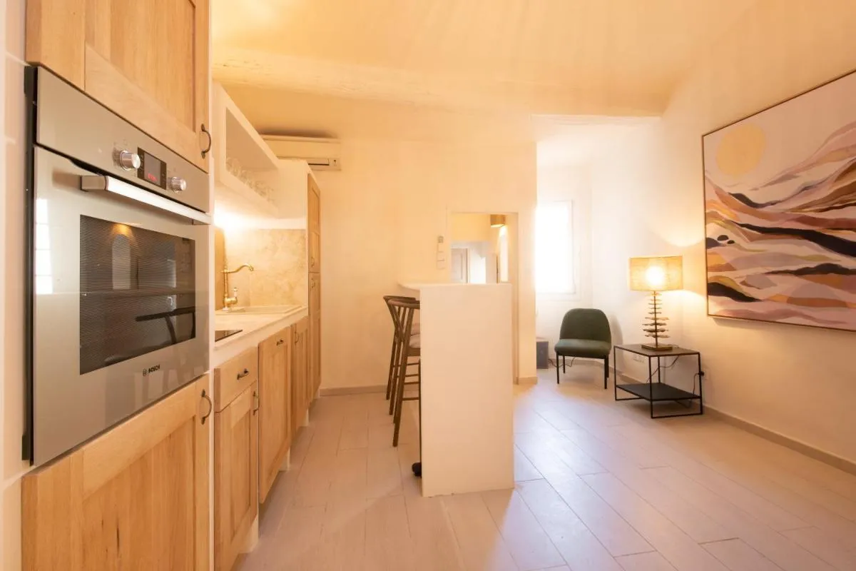 Image 4 of Pick A Flat’s Apartment in Saint-Tropez- Rue du Portail Neuf