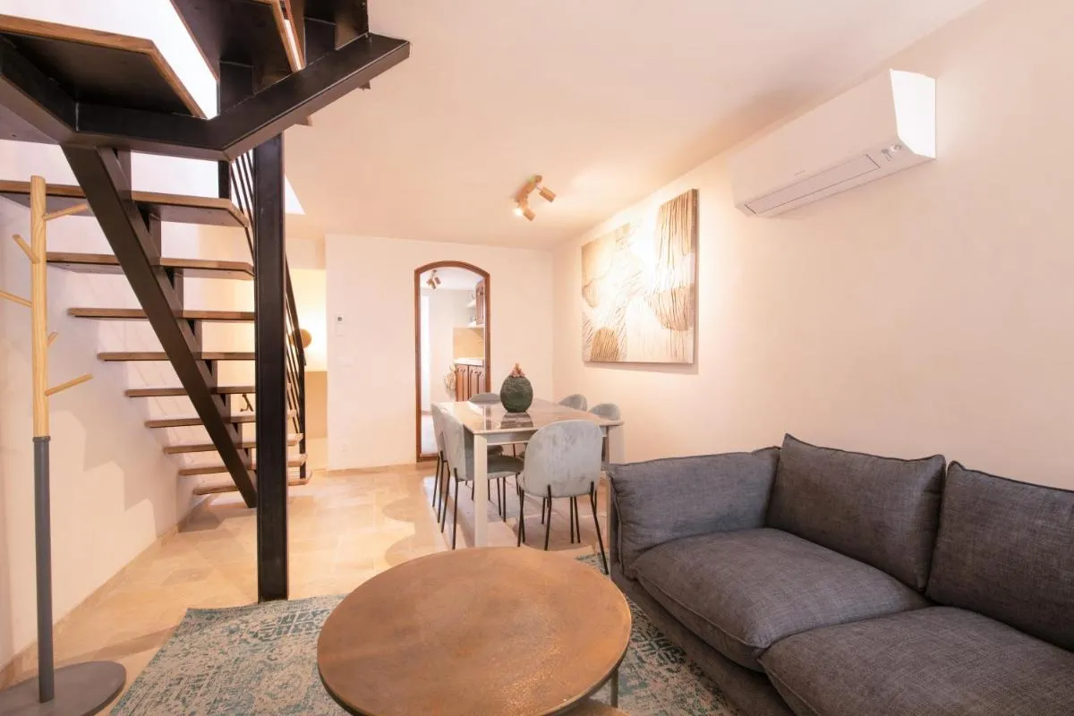 Image 5 of Pick A Flat’s Townhouse in Saint-Tropez – Rue Sainte-Barbe